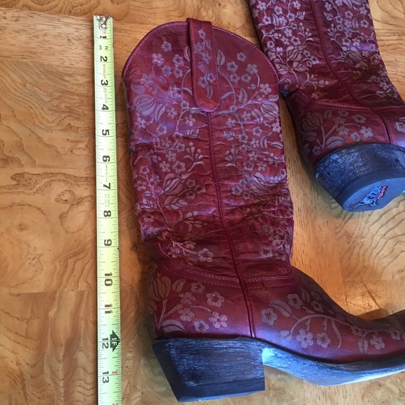 Yippee Kay Yay Old Gringo Red & Cream Boots! - Picture 2 of 16